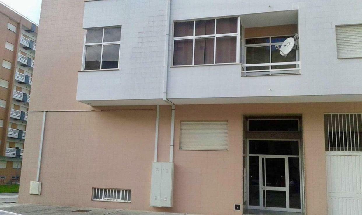 Apartamento Da Praia Da Amorosa Bagian luar foto
