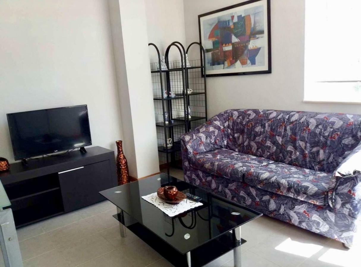 Apartamento Da Praia Da Amorosa Bagian luar foto